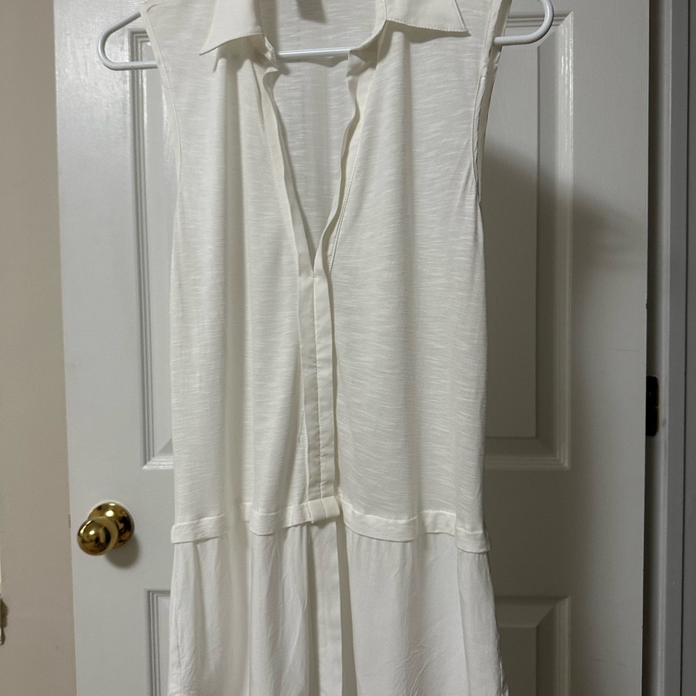 Max Studio Cream Sleeveless Top Blouse